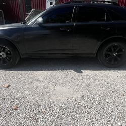 2004 Infiniti Fx35