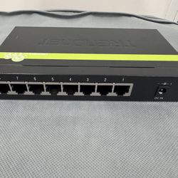 8-port Gigabit GREENnet Switch