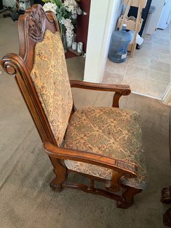 Wooden table and chairs for sale!!