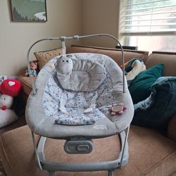 Newborn baby bouncer chair