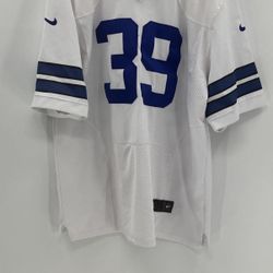 Men’s .. Nike Dallas  Cowboys  Jersey . Very Nice !!