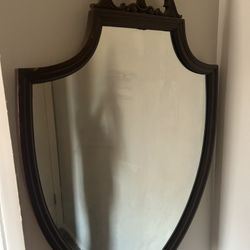 Hibriten Furniture Shield mirror
