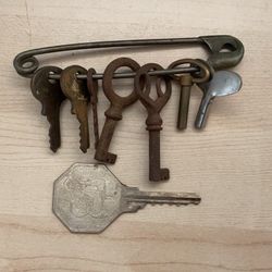 Lot Of Antique Keys