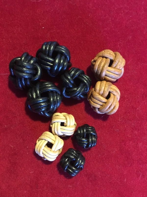 Leather knot beads