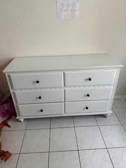 White 6-Drawer Wood Dresser