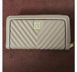 Victoria’s Secret large wallet with zip in Orchid Blush