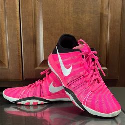 Nike free TR6 Athletic Shoes Sneakers