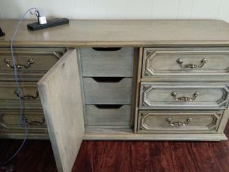 Dresser all of it