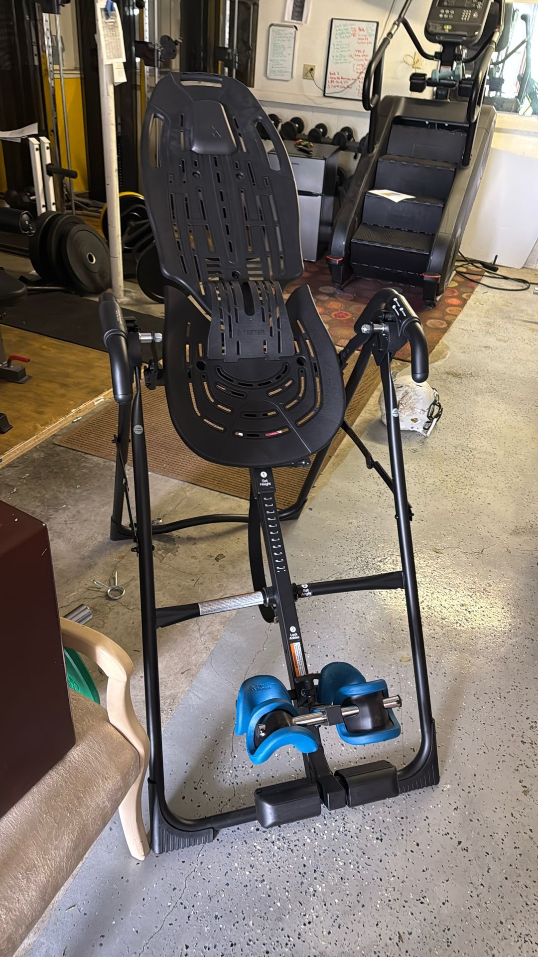 $100 TEETER EP-560 Ltd. Inversion Table for Back Pain