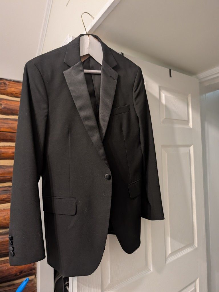 J Ferrar Tuxedo Jacket And Pants 32/30