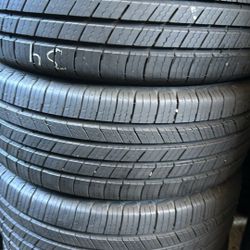 Set Of Tires (4) 205-55-16 Michelin