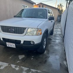 2003 Ford Explorer
