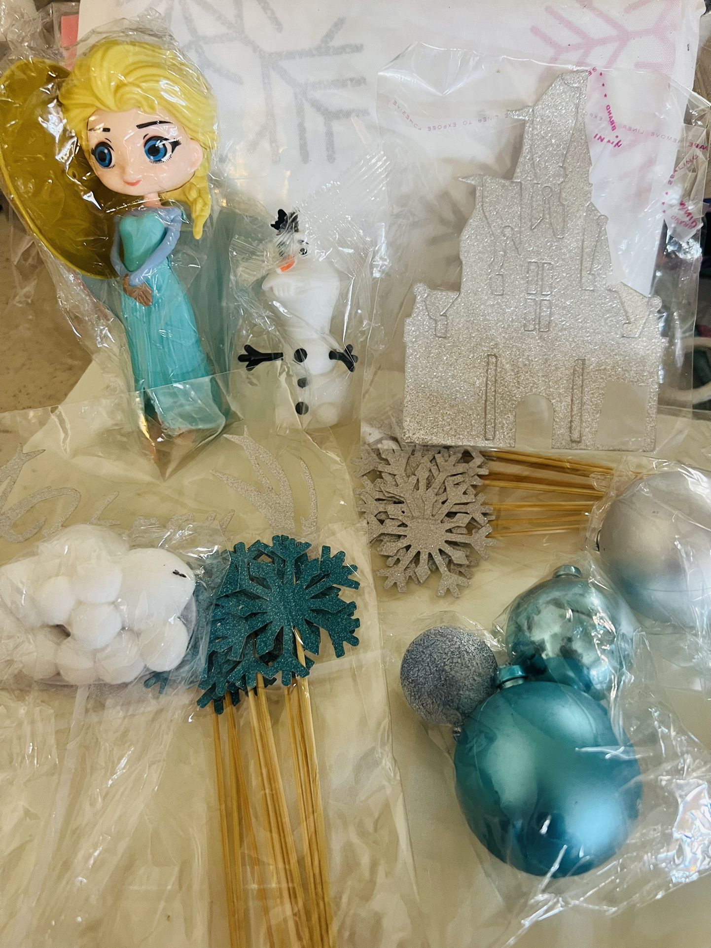 Baby Shower/Birthday Frozen Cake Toppers