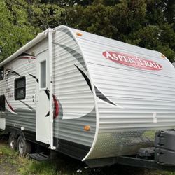 2016 Aspen trail Travel Trailer 