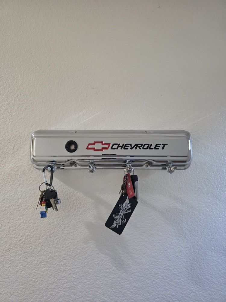 Chevy Valve Cover Key Holder