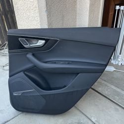 2017 Audi Q7 Door 