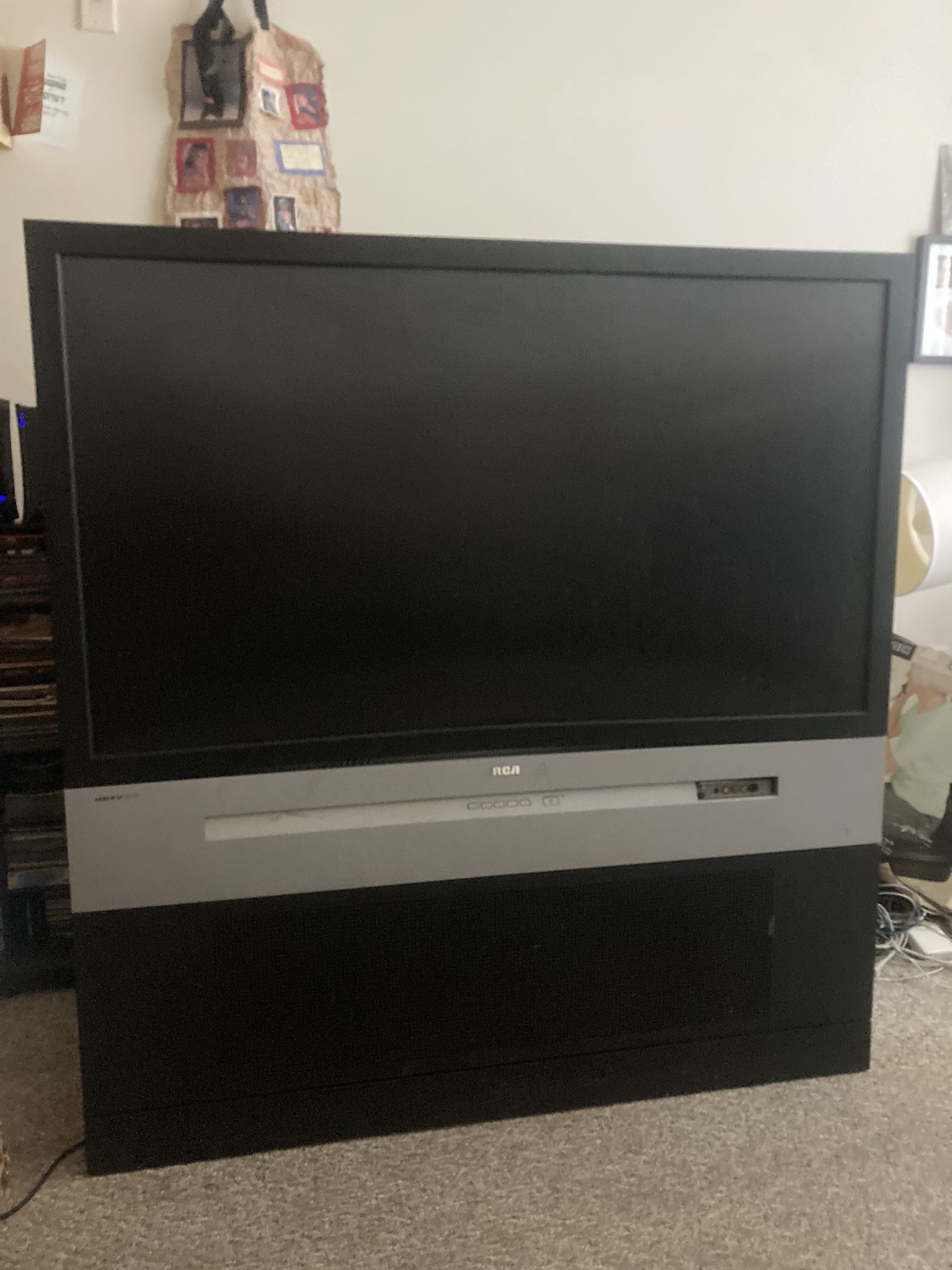 RCA color TV