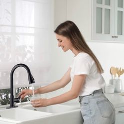 MODERN HOME Kitchen Faucet Pull Down Matte Black