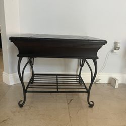 Coffee Tables / Living Room Tables