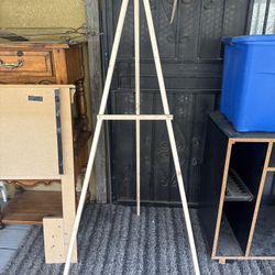 stands for floral crowns