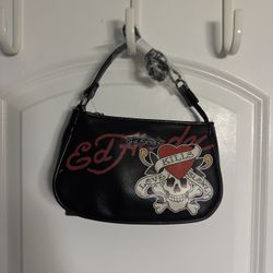 Ed Hardy Shoulder Bag Wristlet  Skull Hearts w Bag Charm Black New