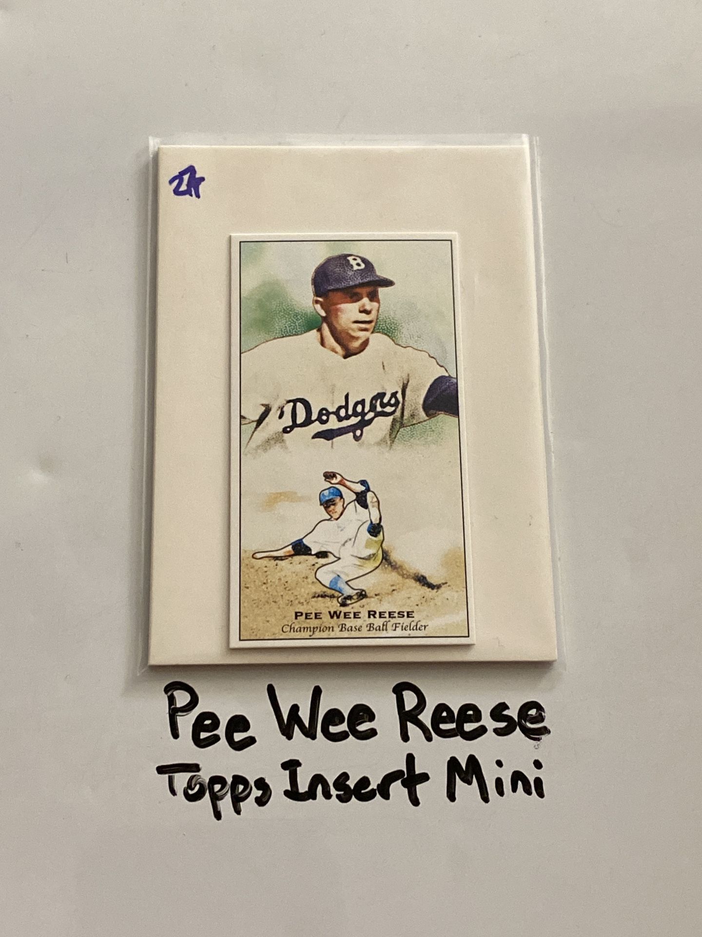 Pee Wee Reese Brooklyn Dodgers Hall of Fame Shortstop Topps Short Print Insert Mini Card. 