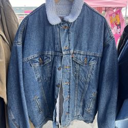 Vintage Levi’s Sherpa Lined Denim Jacket 