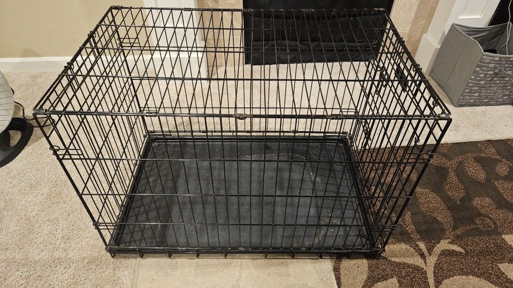 Medium Dog Crate 