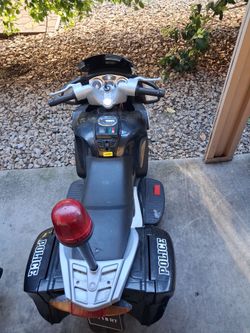 Police motorcycle for toddlers and kids