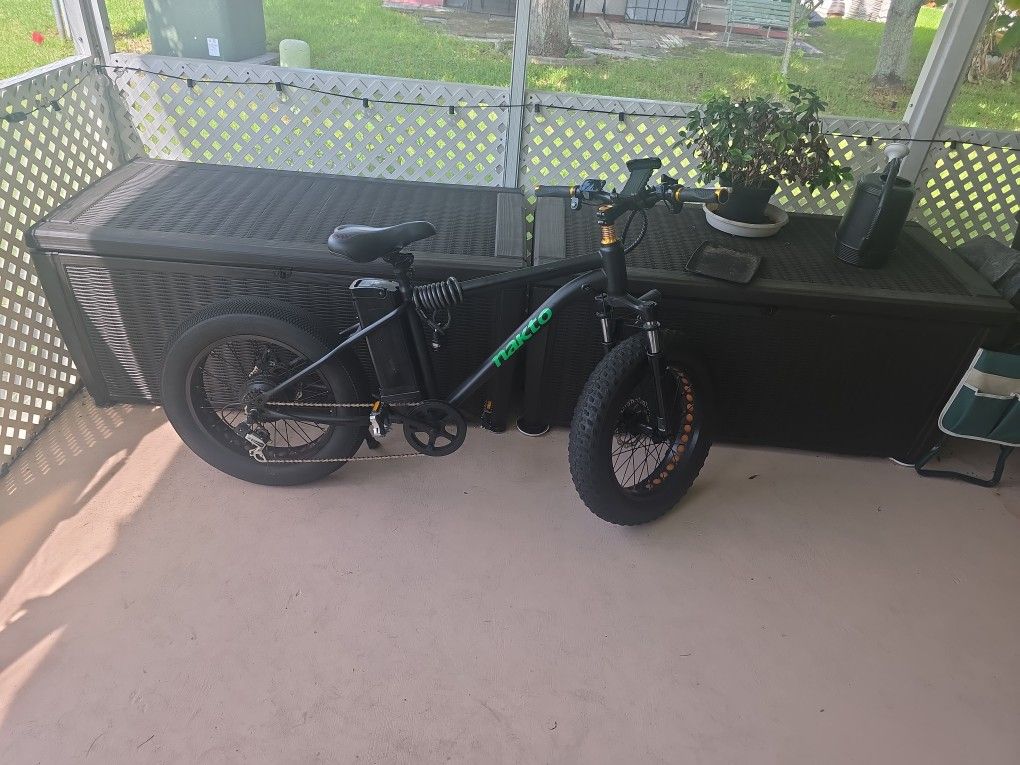 Nakto Minu Cruiser
