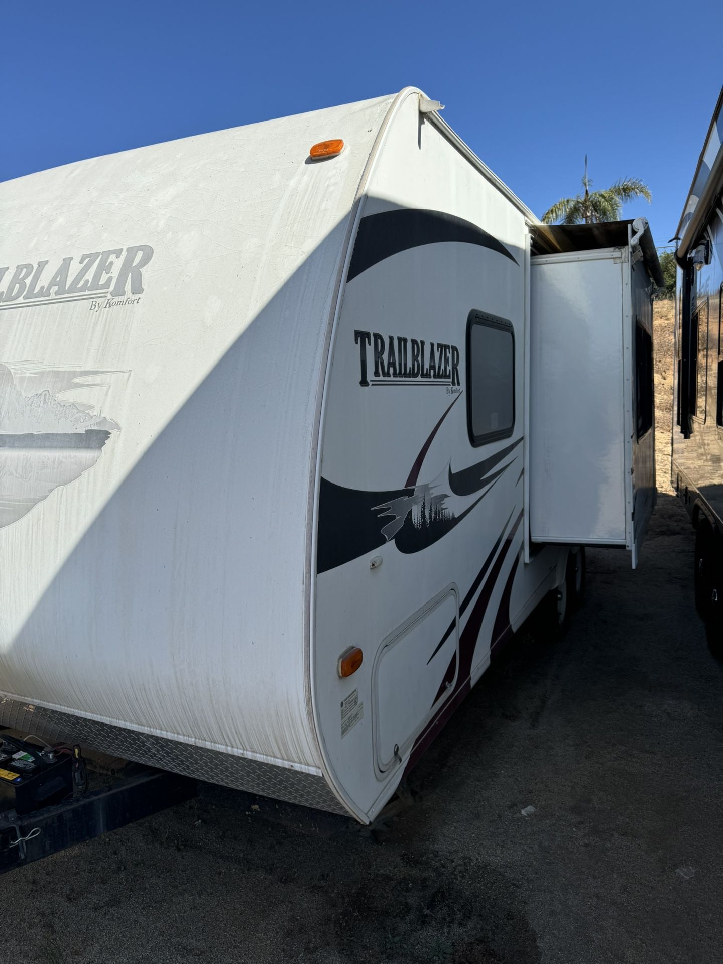 2011 Komfort Trailblazer