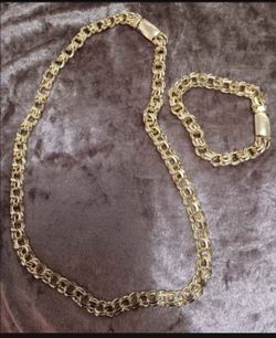 New set gold plated tejido chino link $60,Brownsville
