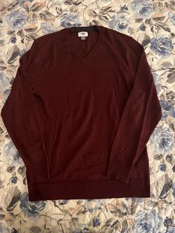 Old Navy Men's Burgundy V-Neck Sweater