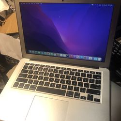 MacBook air 13 .4”intel  i5 4GB RAM 128GBSSD OS Monterey /working good with charger/ 169 firm price 