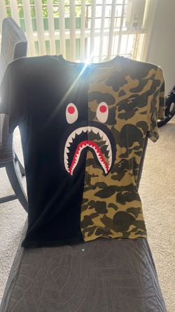 BAPE A Bathing Ape WGM Split Camo Shark Tee Black/Camo Size [Size Small ]Authentic