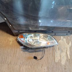 2008  2012 Chevy Malibu Right Headlight