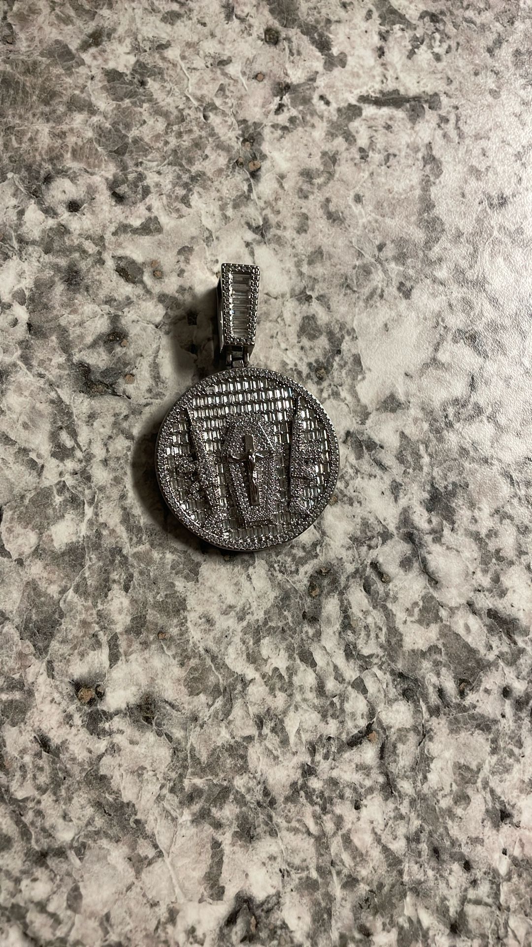 vvs diamond silver pendant 