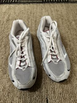 Reebok Ladies Tennis Shoes