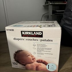 Diapers Kirkland size 1