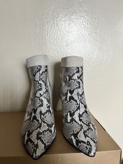 42 Gold Snake Skin Boots 