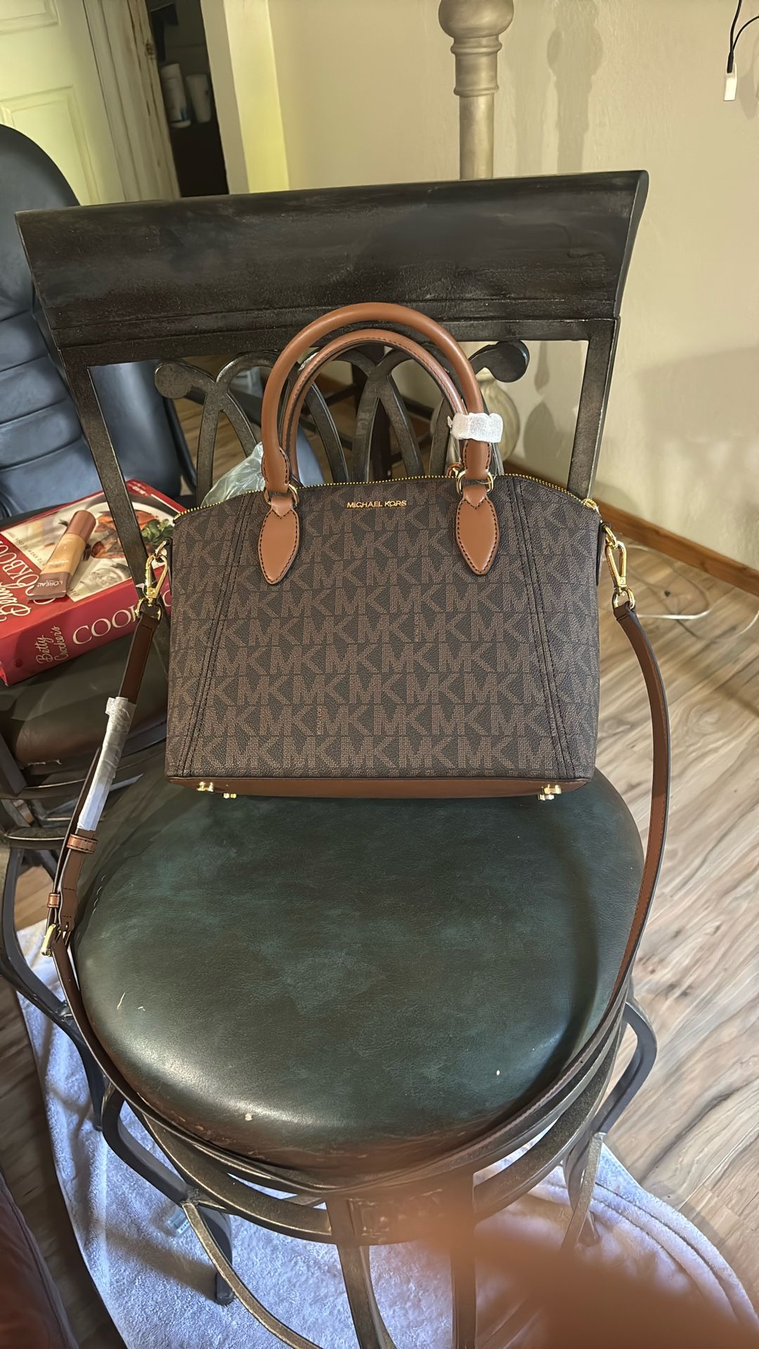 Brand New Michael Kors Purse 