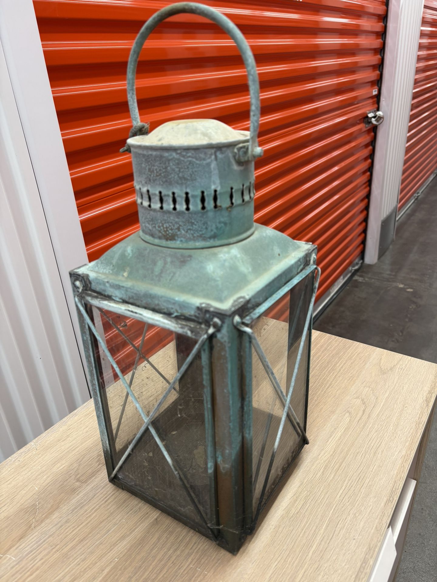 Lantern/candle holder/