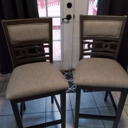 Set Of Bar Stools In Gray 