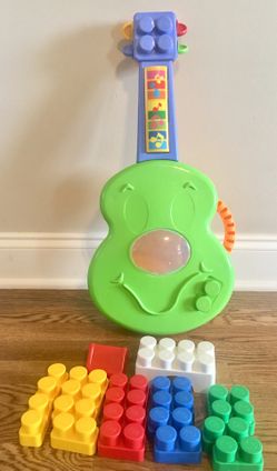 Guitar with storage and molto blocks