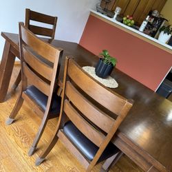 Dining Room Table 