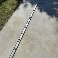 Level 8’  Aluminum Clean Condition 