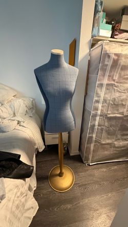 Dress makers mannequin standing bust