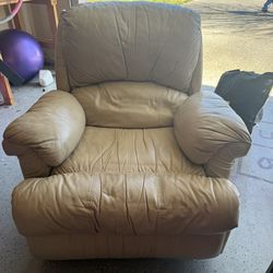 $40 Cream leather recliner swivel chair