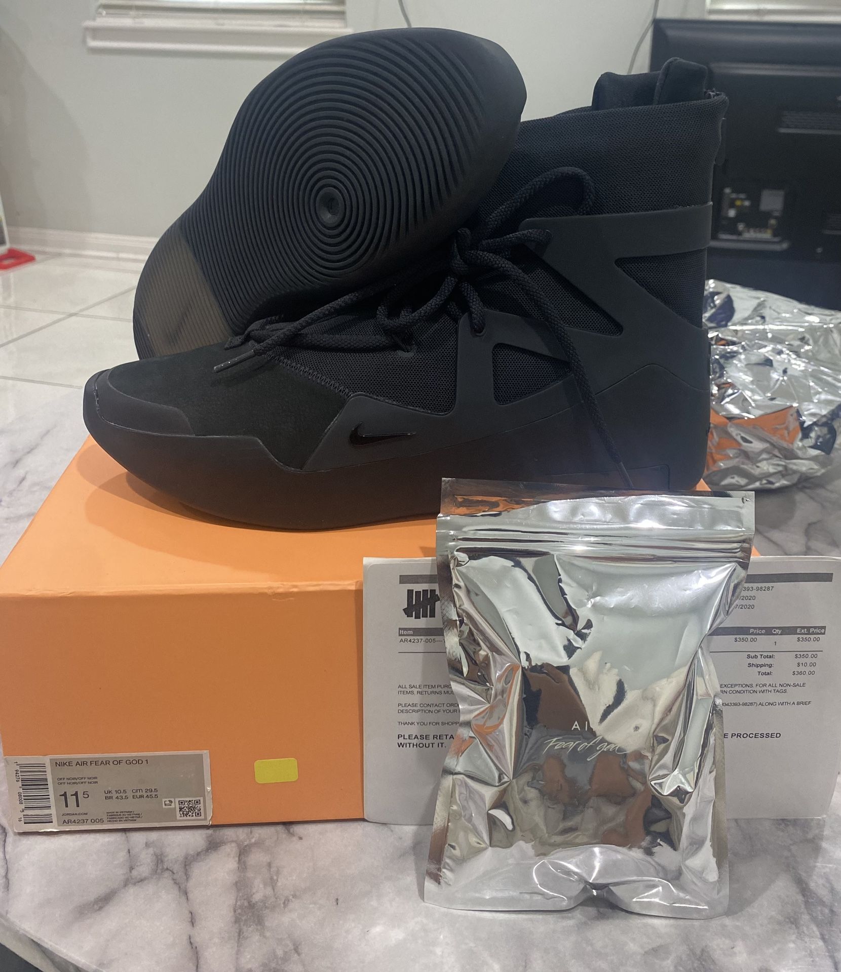 Fear Of God “Triple Black”