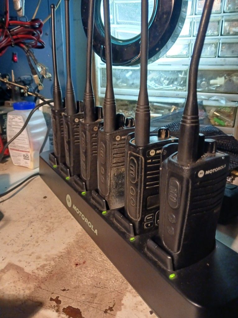Motorola 1 RDU4160 and 5 RDU4100's
